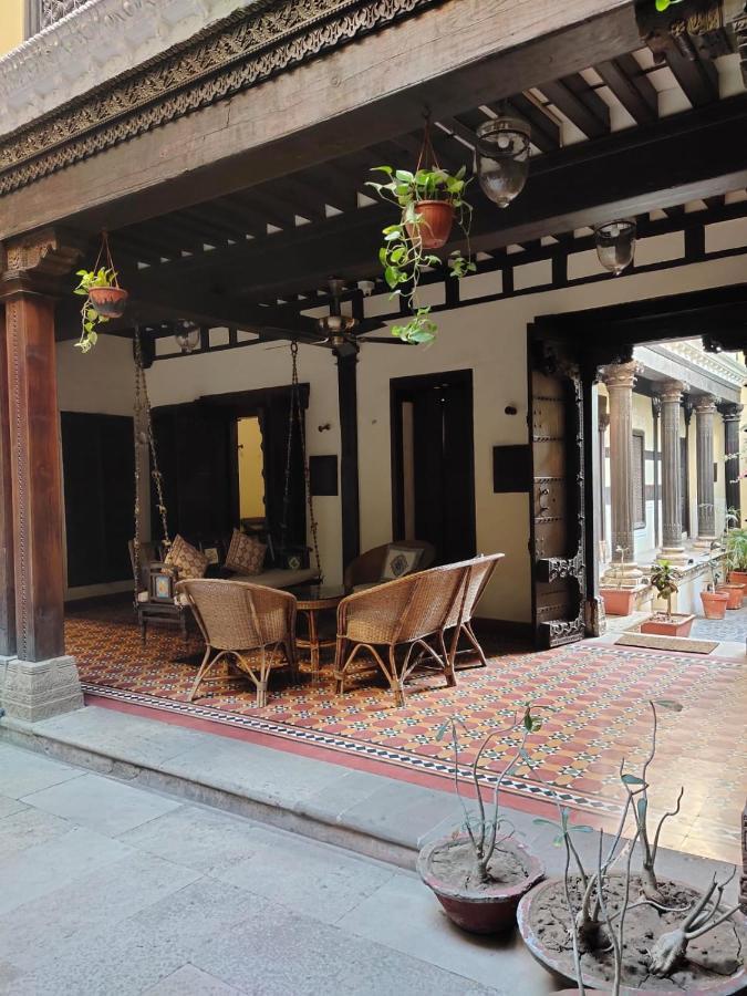 Deewanji Ni Haveli Bed & Breakfast Ahmedabad Eksteriør bilde